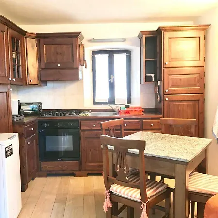 La Casa Della Piazzetta Stresa